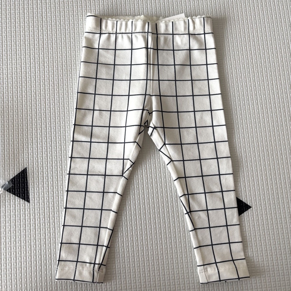 Tea Collection Kids White and Black Checkered Leggings
